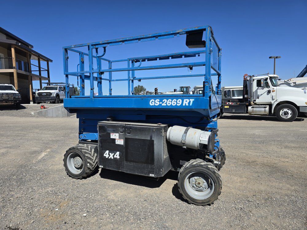 2016 Genie GS2669RT Rough Terrain Scissor Lift