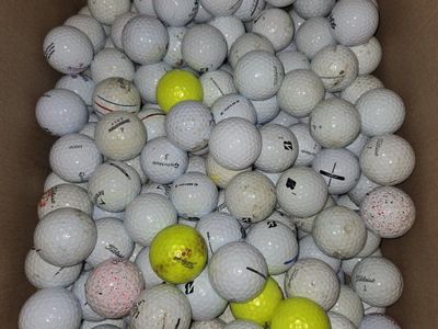 Mixed golf balls
