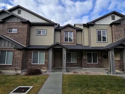 Cozy and Spacious 3-Bed / 2.5-Bath Townhouse in North Logan