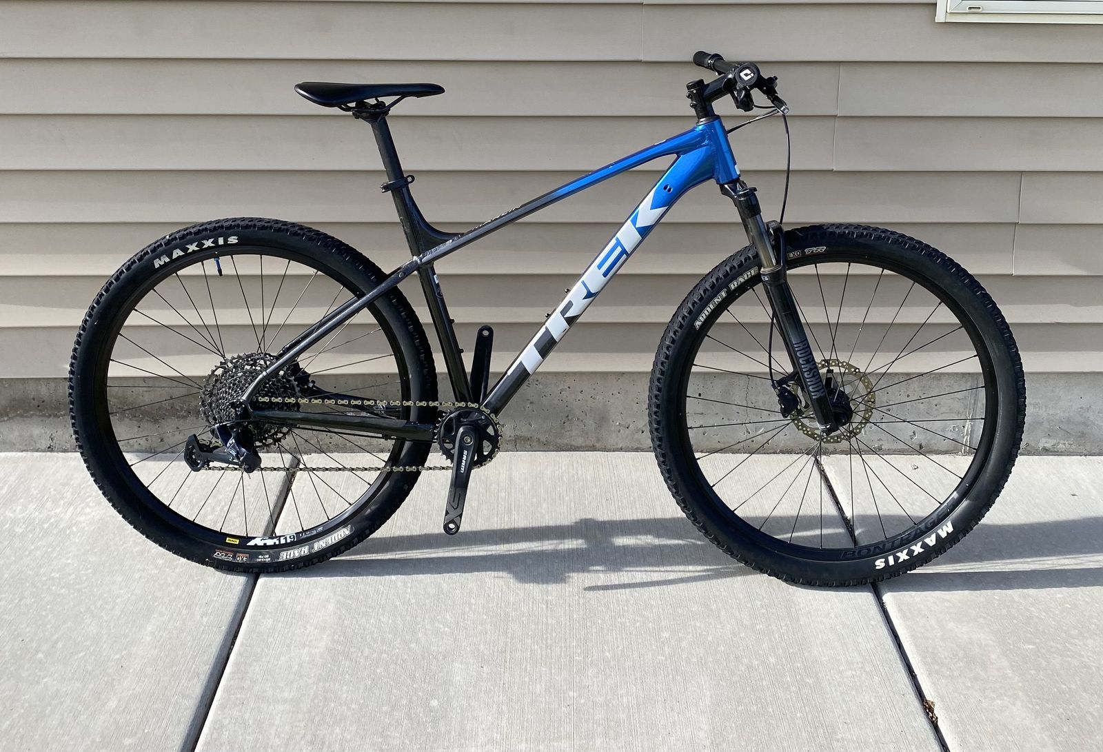 2023 Trek Marlin 8 Gen 2 (Upgraded GX + Tubeless) - Size XL