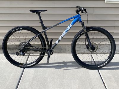 2023 Trek Marlin 8 Gen 2 (Upgraded GX + Tubeless) - Size XL