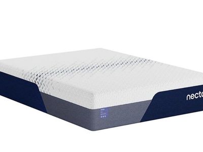 Nectar Luxe Memory Foam with NectarCool Technology, King, Like New, Perfect Condition