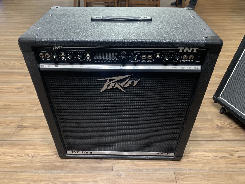 Peavey TNT 115 S