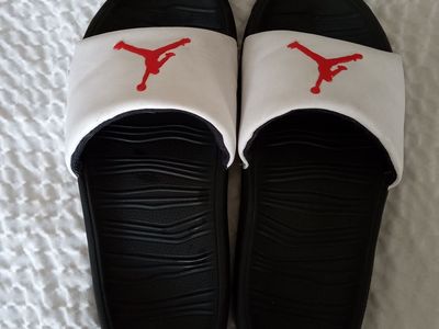 Men's air Jordan break slides University red size 9