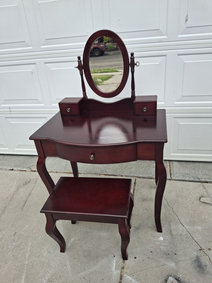 complete vanity with chair