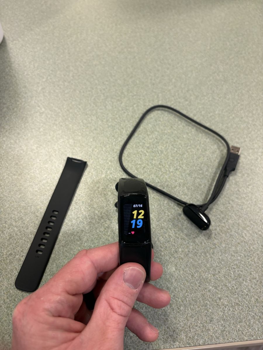 FitBit Charge 6 Smart Watch