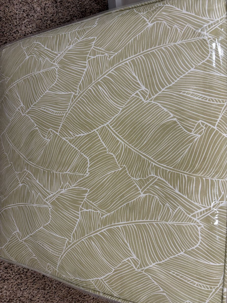 2-Piece Deep Seat Patio Cushion Set Green Leaf Pattern UV Protection