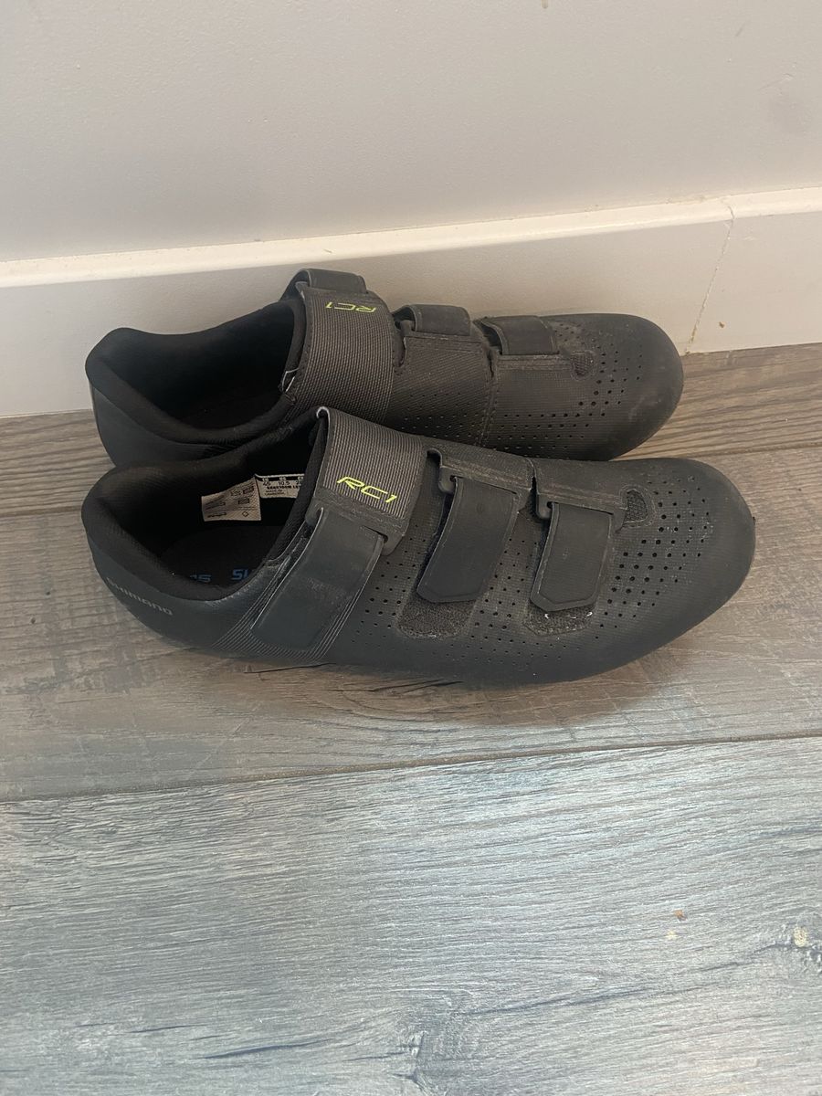 Shimano RC1 Road Bike Shoes / Size 10.5 or 45