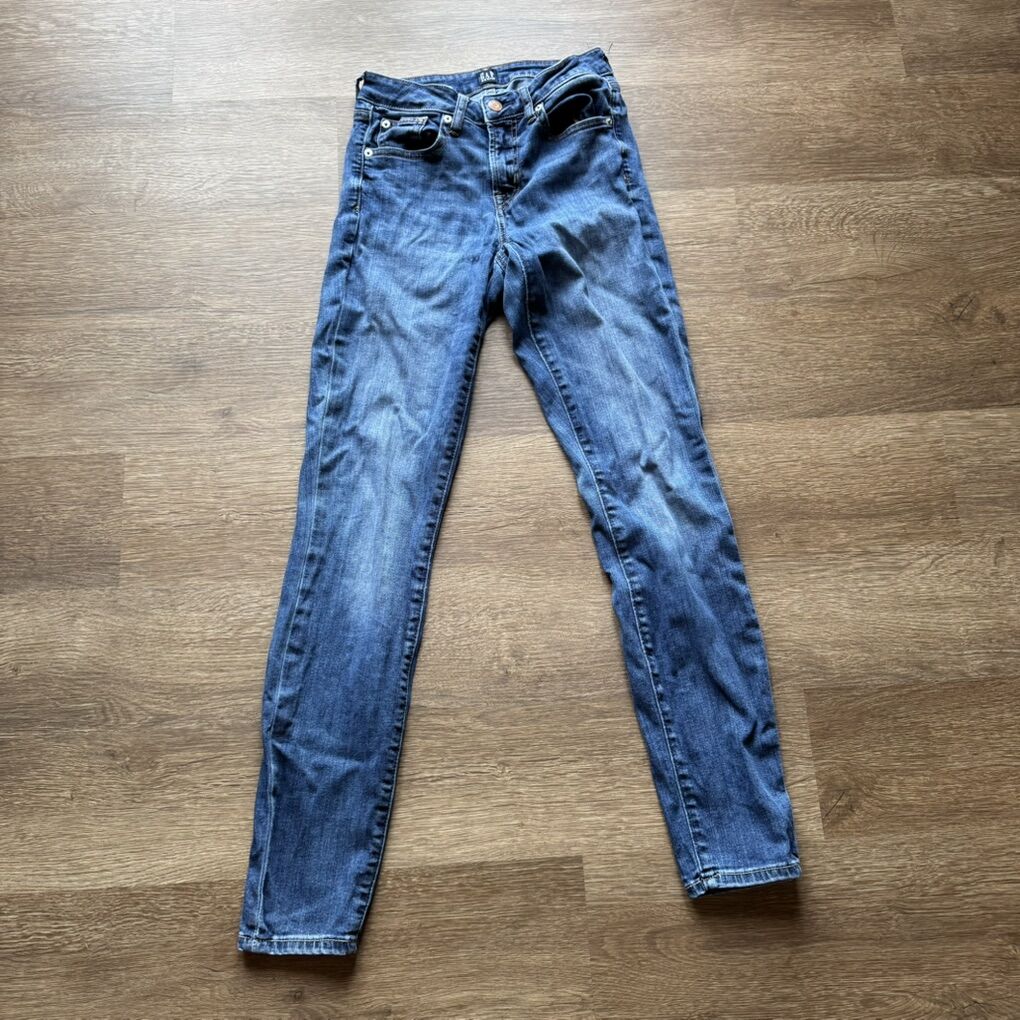 Gap Curvy Women’s True Skinny Jeans Size 2 26L