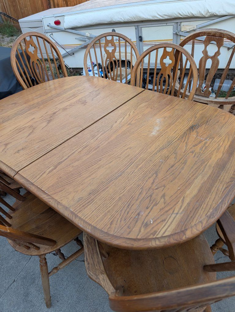 Oak Table and 10 chairs