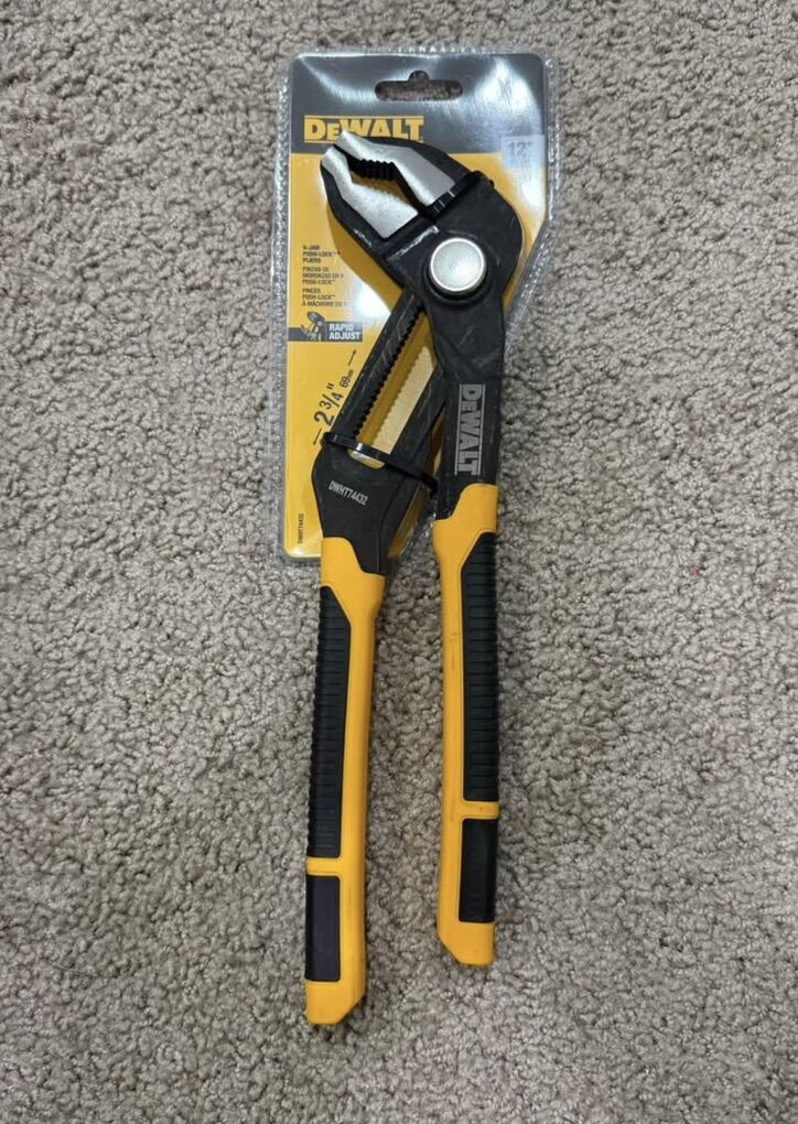 DEWALT Pliers