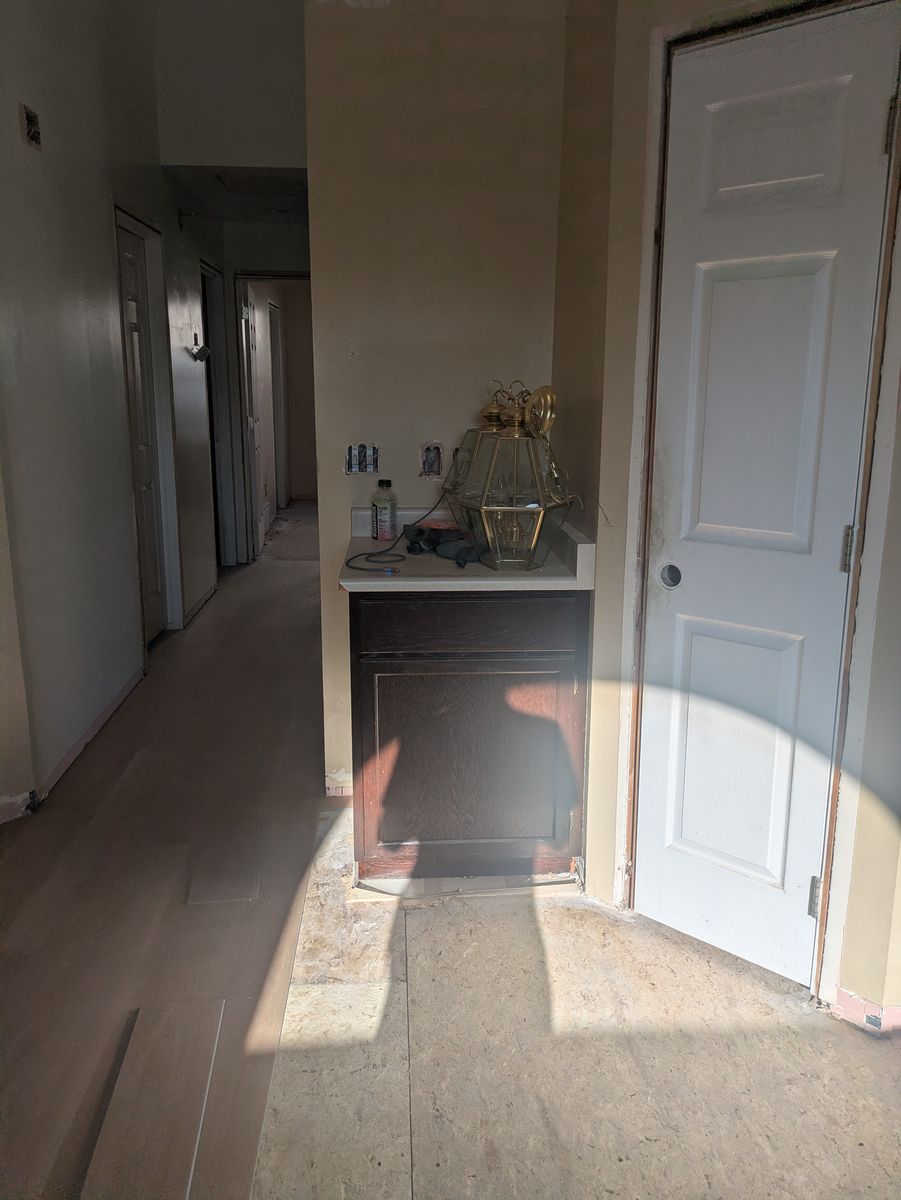 Main image 3