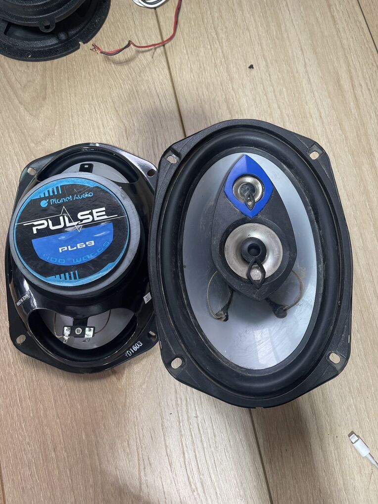 Speakers 6 X 9