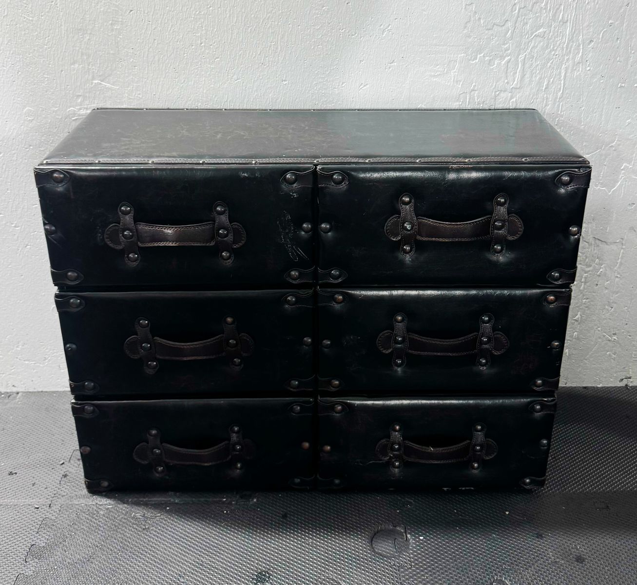 TRUNK/ DRESSER accent piece