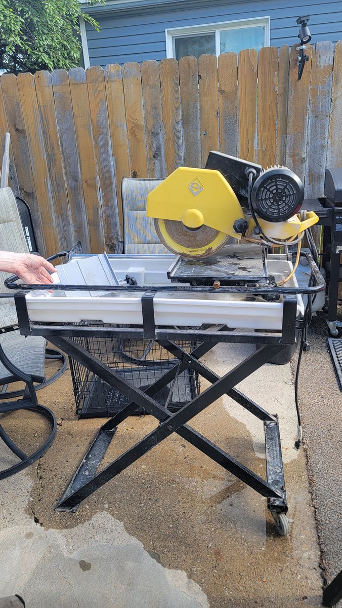 Wet Tile Saw 10"