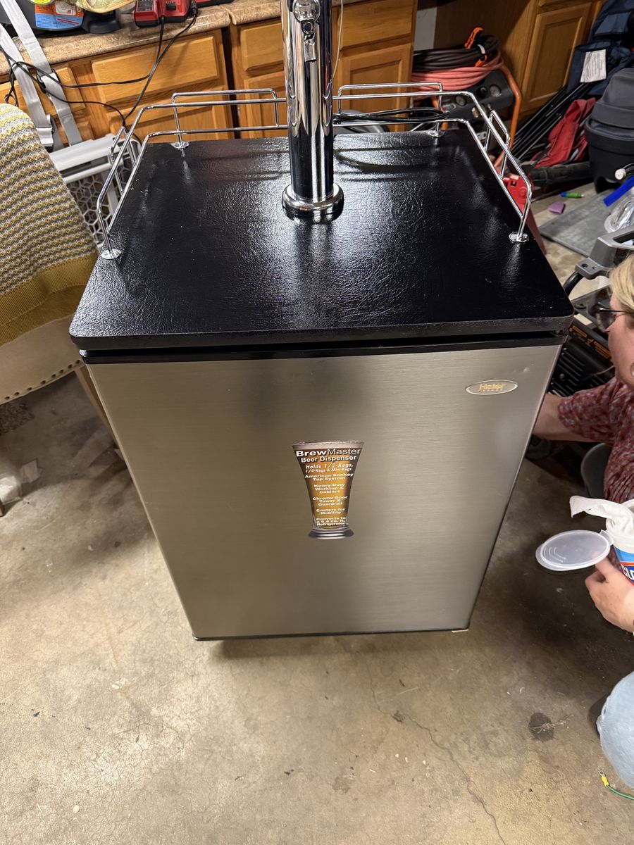 Whynter BrewMaster Kegerator - Stainless Steel - Dual Tap - Full Size - Works Great!