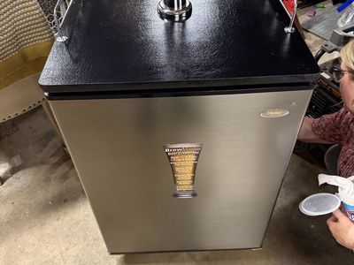 Whynter BrewMaster Kegerator - Stainless Steel - Dual Tap - Full Size - Works Great!