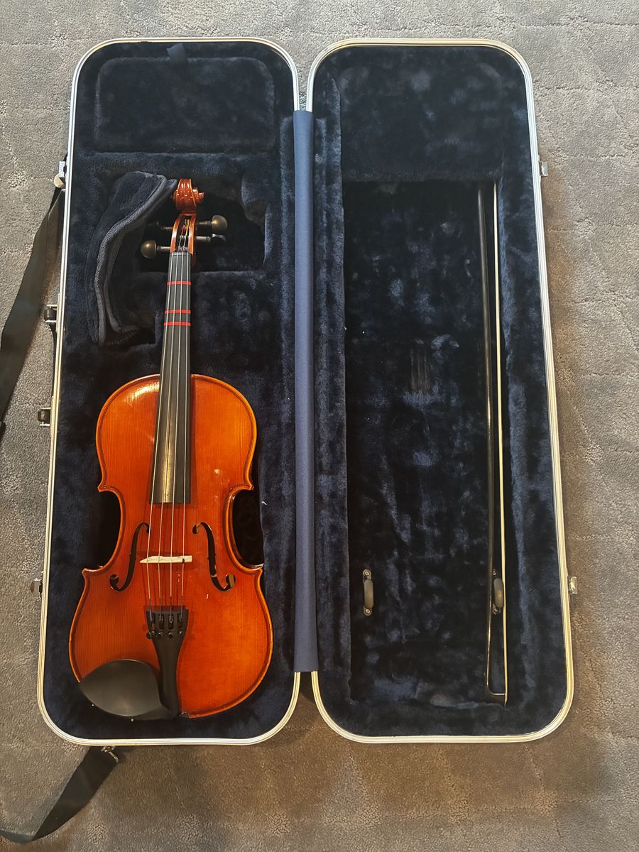 Samuel Eastman VA80 14” Viola + Bow & Case – Excellent Condition