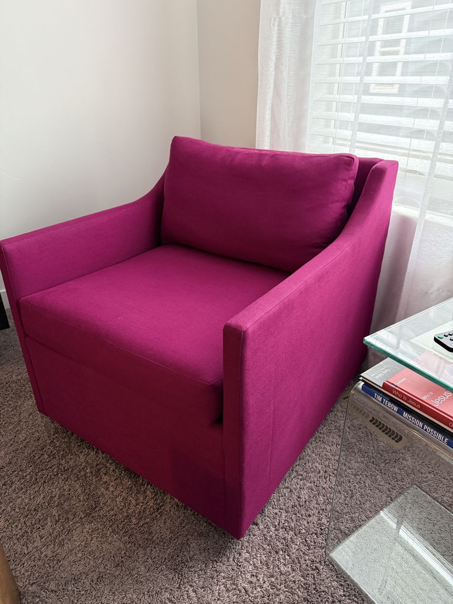 Large Swivel Chair
