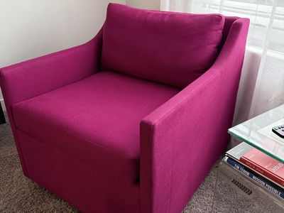 Large Swivel Chair
