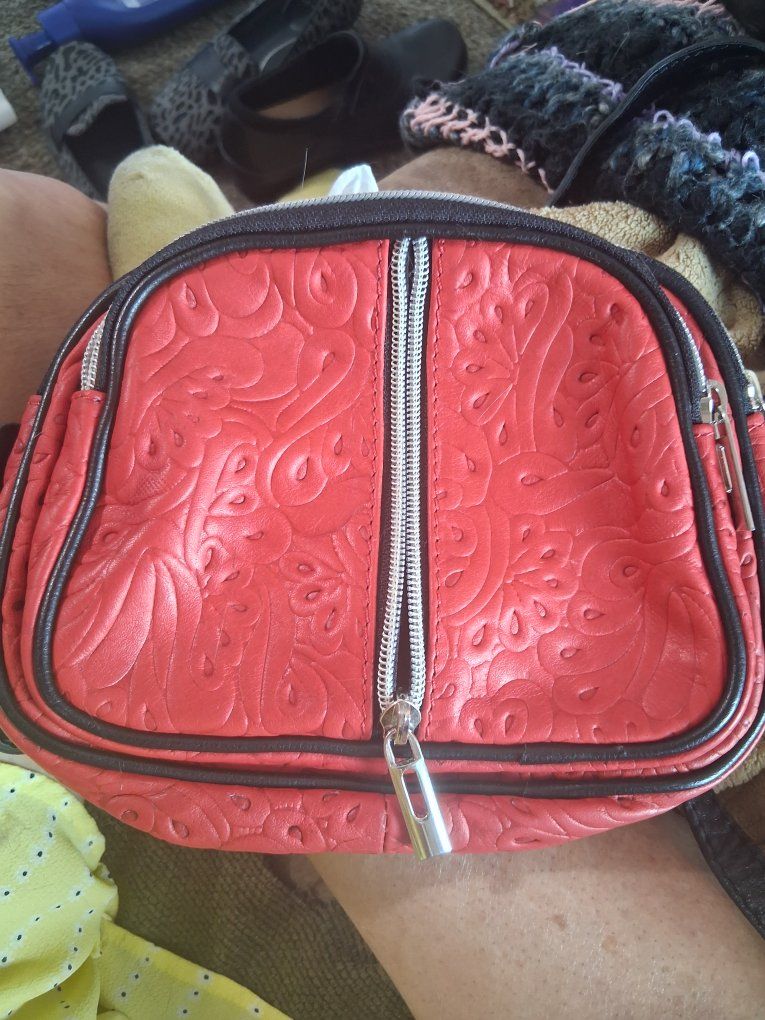 Venezia red leather crossbody handbag