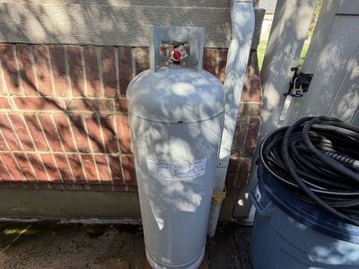 100lb Propane Tank - Good Condition