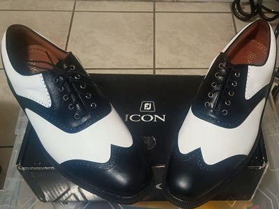 FootJoy FJ ICON Men's Golf Shoes Size 12 Medium Black White Wingtip 52262