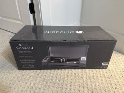 Silhouette Cameo 3 and tons of vinyl!