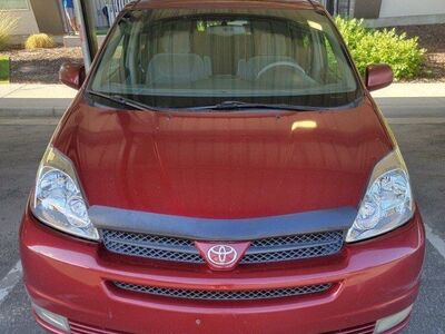 2005 TOYOTA SIENNA