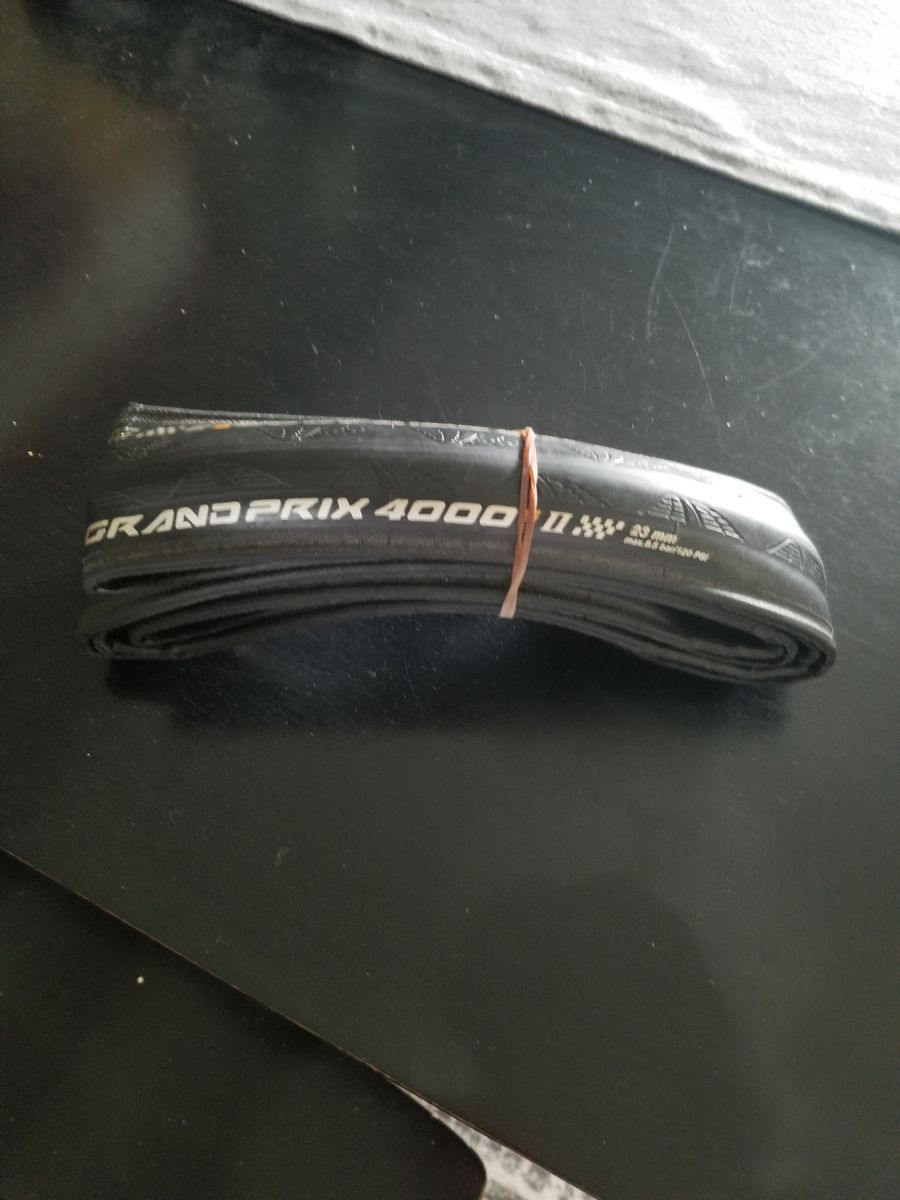 Conti Grand Prix 4000 Tire