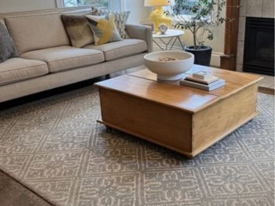 Crate And Barrel Sofas/couch