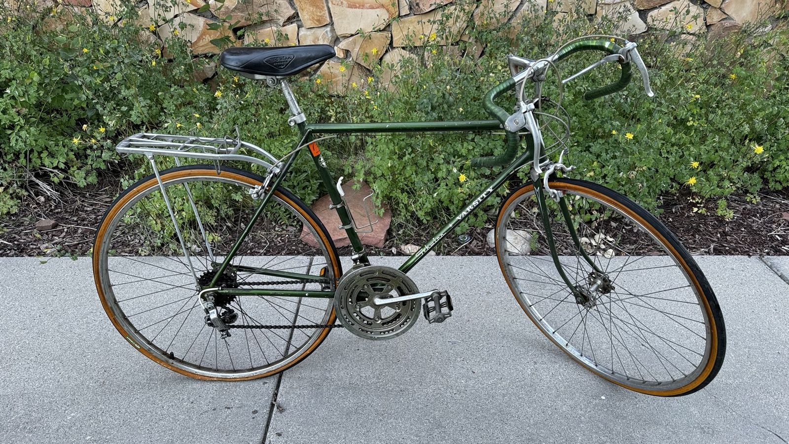 Vintage Schwinn Varsity Green Road Bike