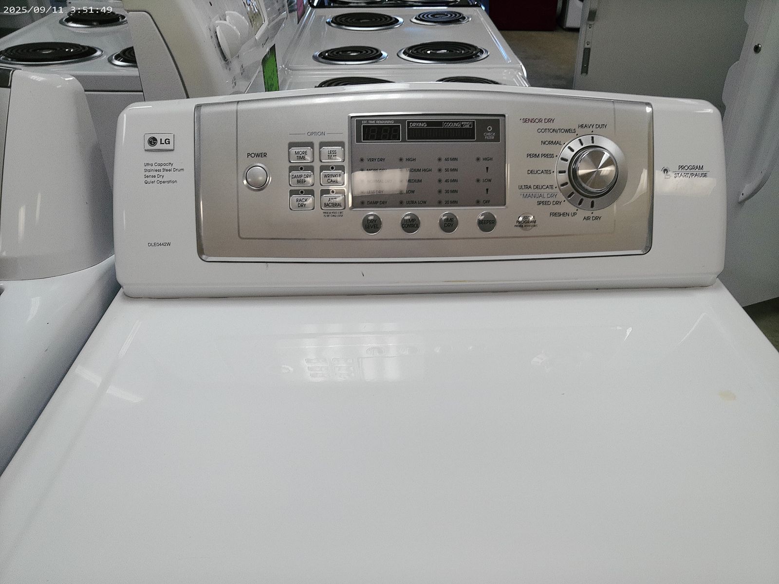 Main image 3