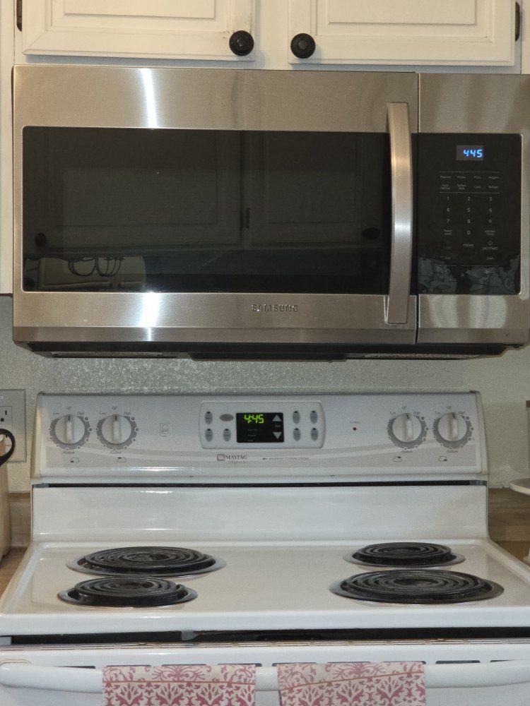 Samsung Stainless Steel Over-The-Range Microwave