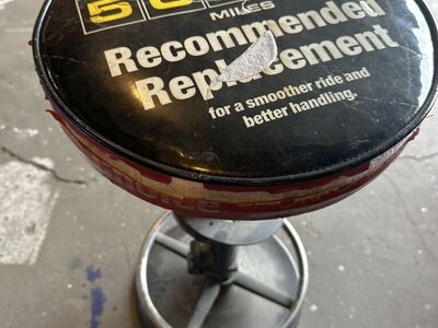 Monroe Shocks & Struts Spinning Shop Stool