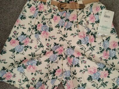 Floral Shorts With Belt