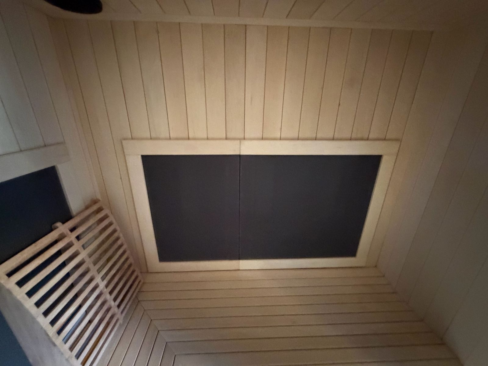 Main image 6