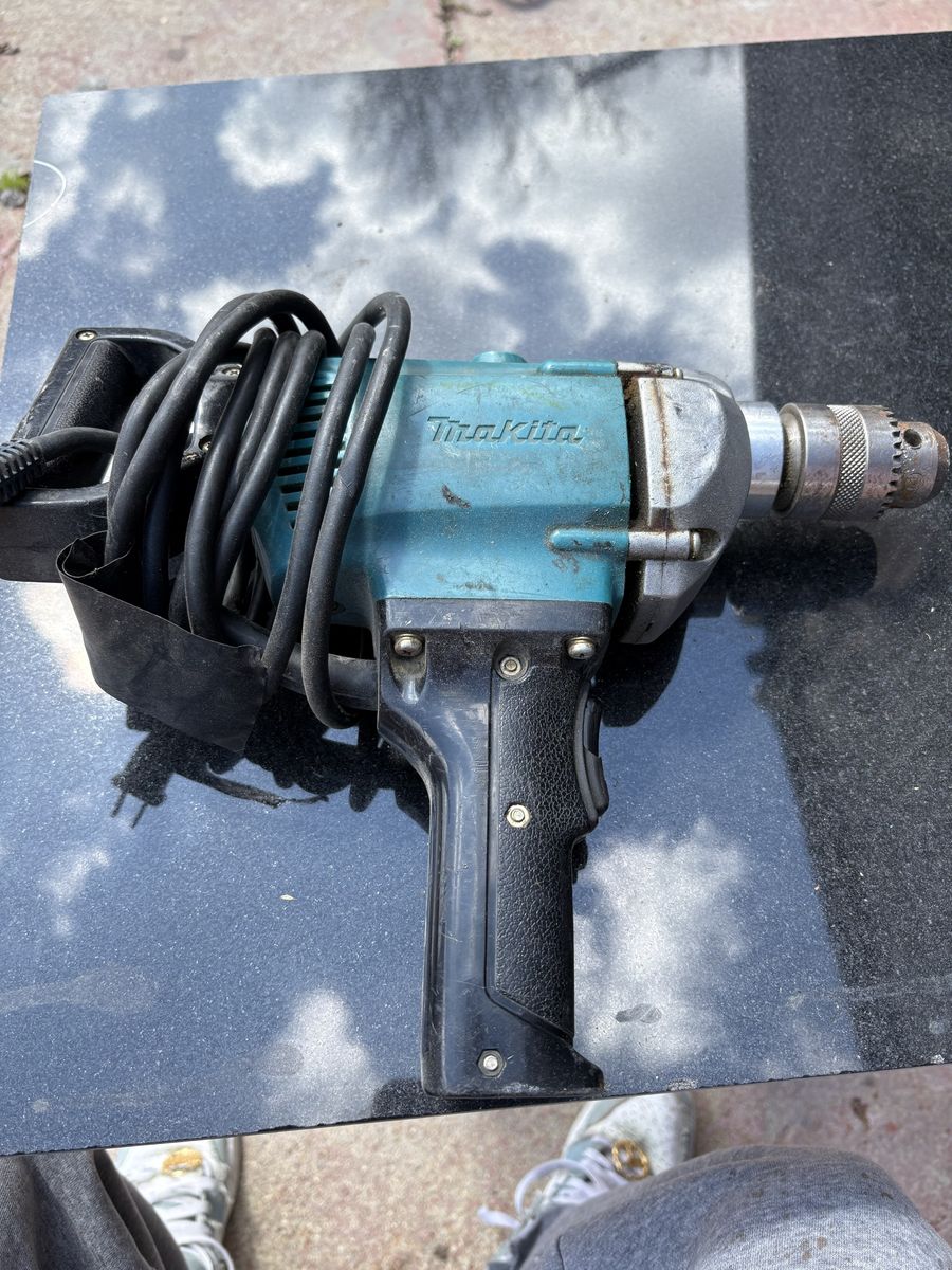 Makita Corded Spade Handle Drill