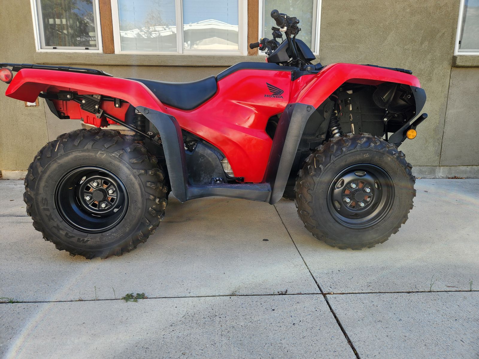 2023 Honda rancher 420 4x4 atv - winch, new tires/rims, clean title