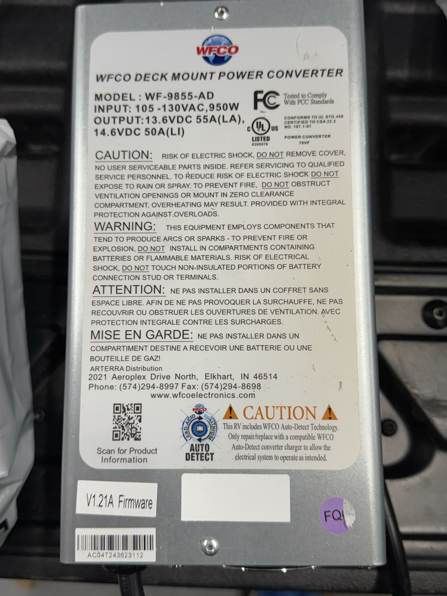 WFCO RV charger/converter