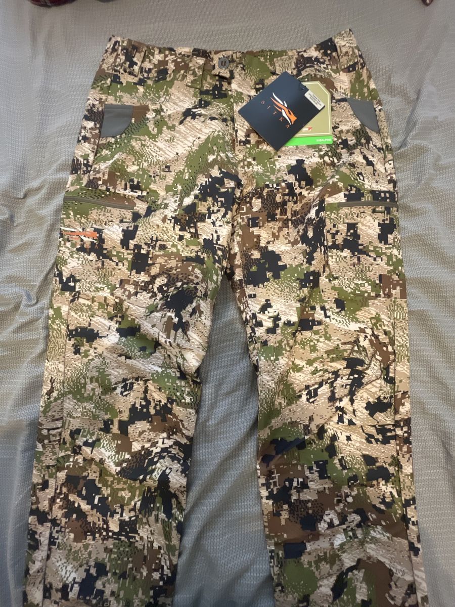 NWT Sitka Traverse Pant Optifade Subalpine Men's 36R Camo Hunting Pants