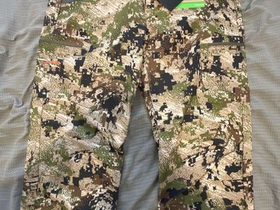 NWT Sitka Traverse Pant Optifade Subalpine Men's 36R Camo Hunting Pants