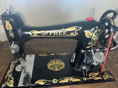 Restored/Serviced The Free No. 5 Sewing Machine
