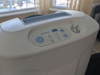 Inogen At Home Oxygen Concentrator (GS-100) NEEDS WORK