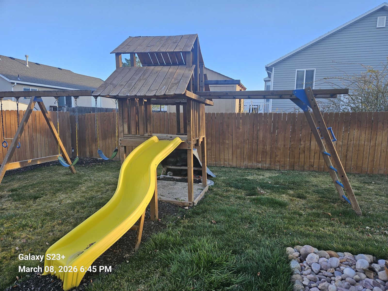 Childrens Swing, climbing, rope, rings, and treehouse play set