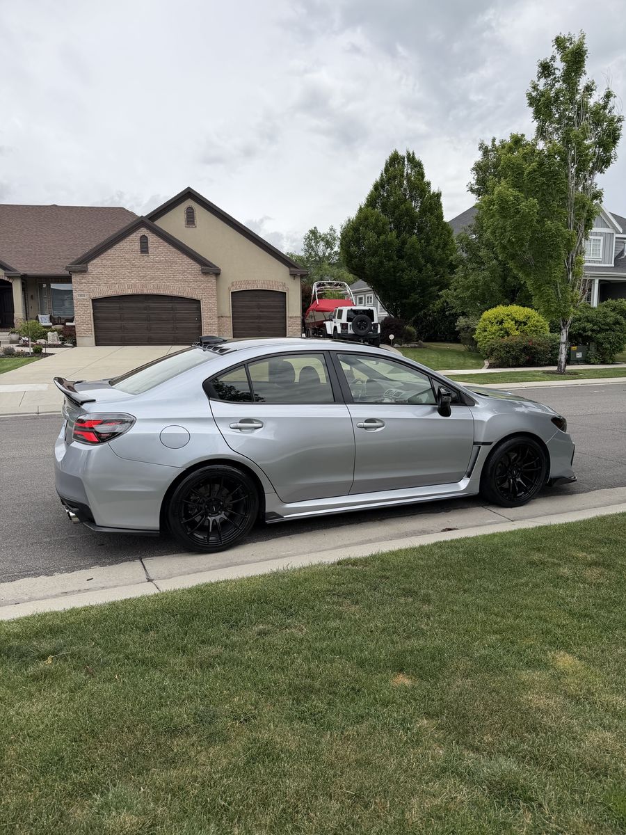 Main image 7