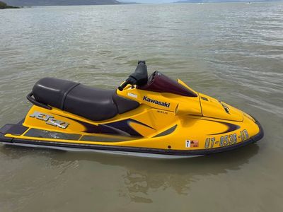 Mint condition 1999 Kawasaki 1100 ZXi