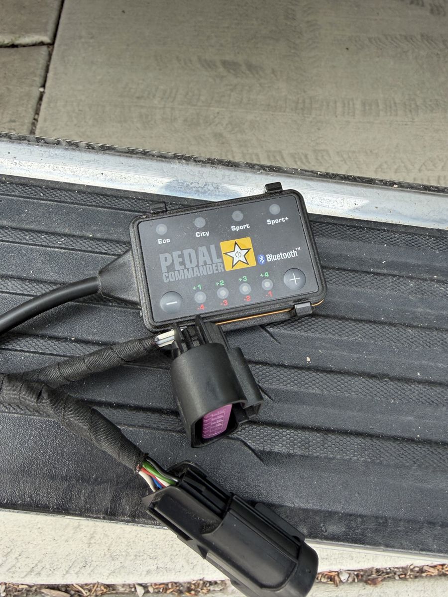 Pedal Commander Bluetooth Throttle Response Controller for 07-18 Chevy Silverado 1500