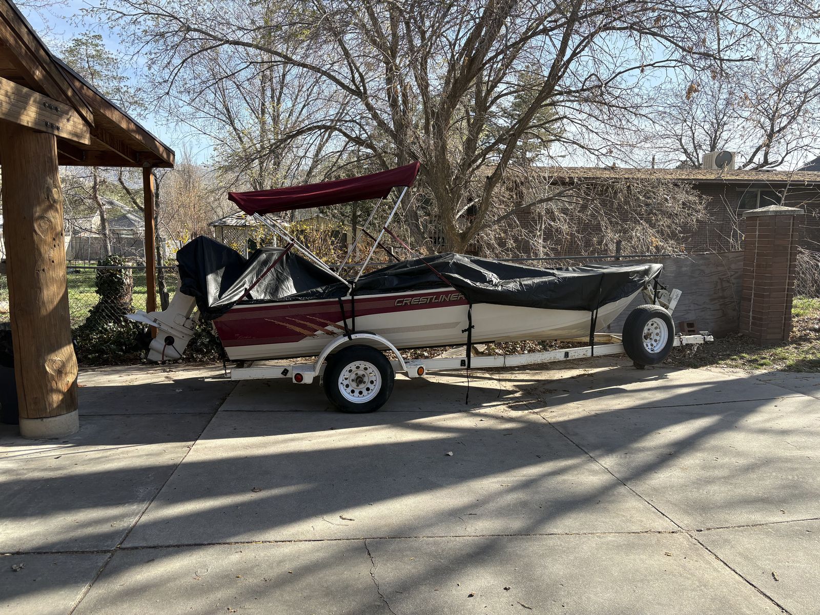 Crest liner Fish Hawk