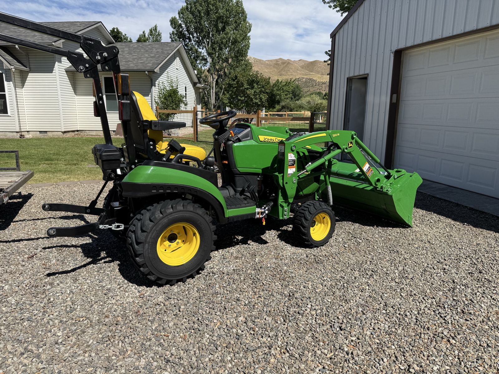 2022 John Deere 1025R Tractor with Loader - Low Hours, Excellent Condition